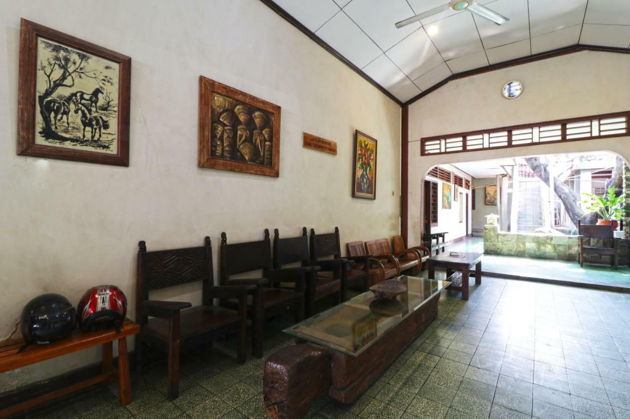 Borneo Hostel Jakarta Exteriör bild