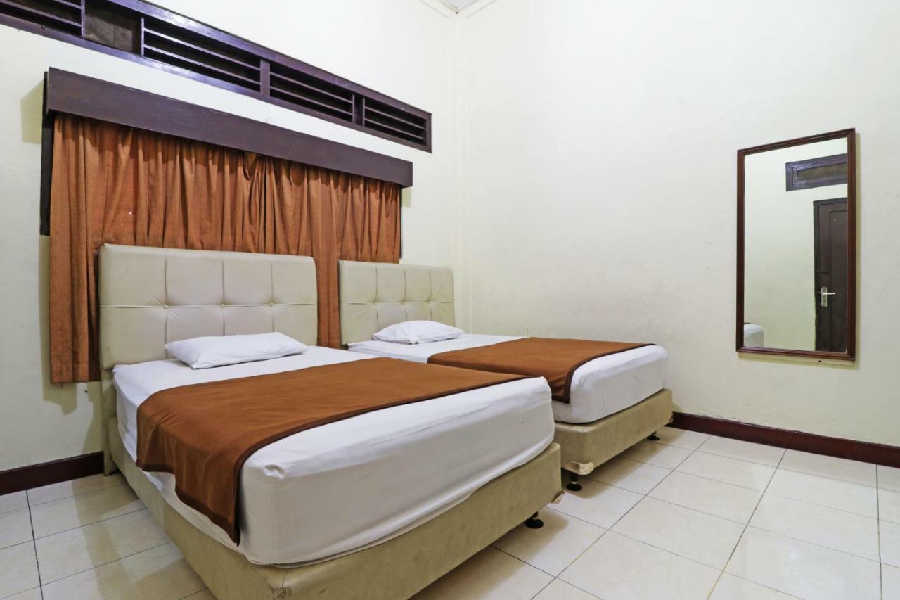 Borneo Hostel Jakarta Exteriör bild